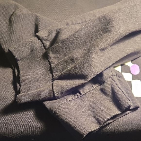 Feature Black Long Sleeve Shirt with Graphic Feature Text - Picture 4 of 4